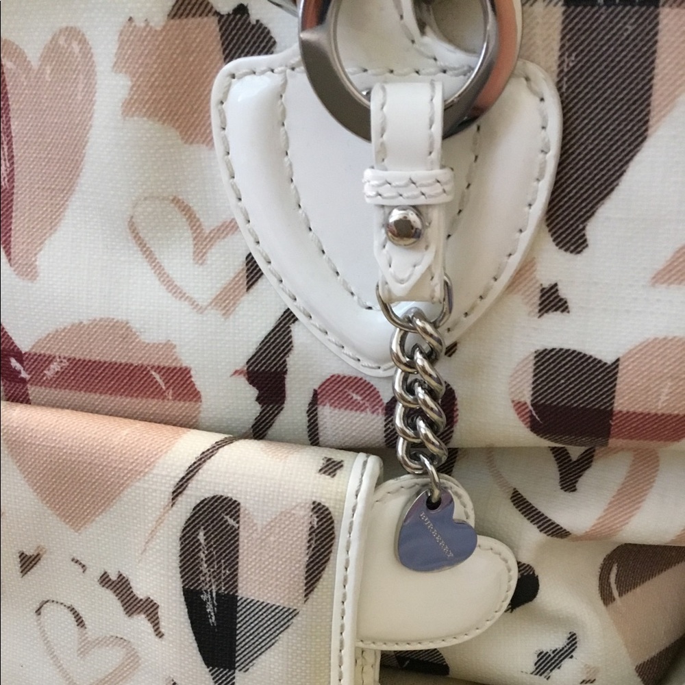 Authentic BRAND NEW Burberry Hearts Shoulder Bag & Wallet Set , NWT - Picture 8 of 16